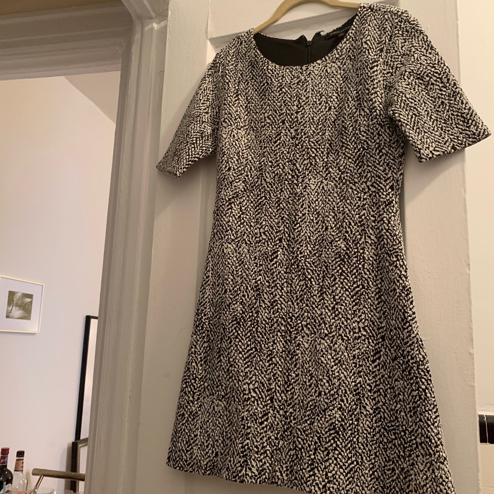 Banana Republic black and white dress
